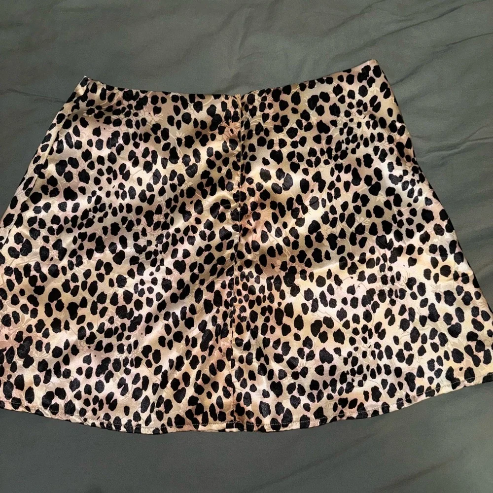 Leopard Print Mini Skirt - Picture 1 of 3